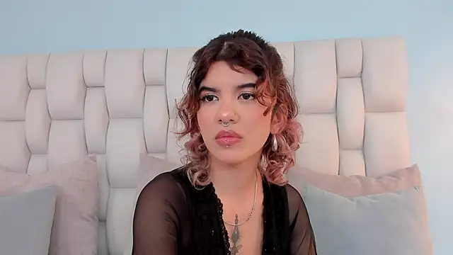 eva caos online show from June 2026 04:17:01 AM