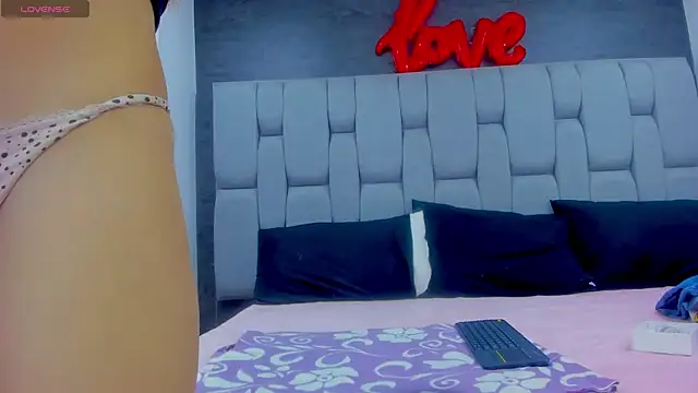 Abby-horny online show from October 2025 08:42:01 PM