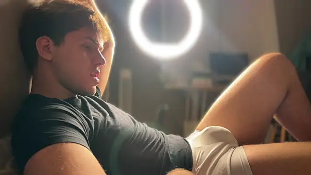 mynameischris online show from October 2025 09:04:02 PM