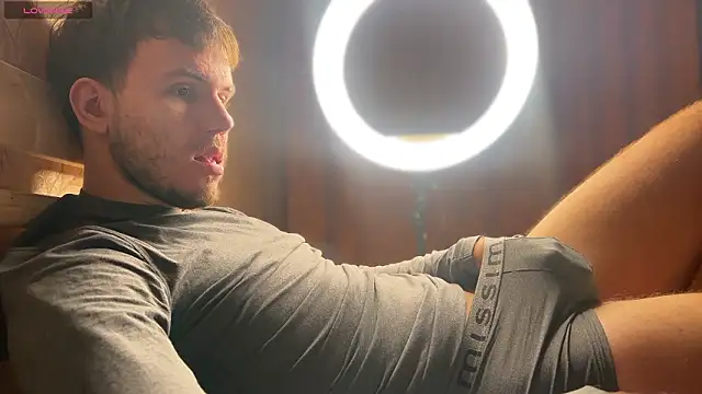 mynameischris online show from February 2026 03:35:02 PM