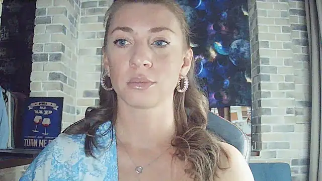 Snapshot of Xalirine chatting on February 2026 06:13:02 PM Xalirine online show from February 2026 06:13:02 PM