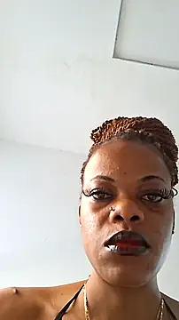 Snapshot of GlobeTrottieHottie1 chatting on November 2025 01:15:02 PM GlobeTrottieHottie1 online show from November 2025 01:15:02 PM