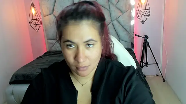 Addyy 02 online show from May 2026 06:47:02 PM