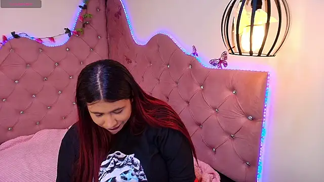 Addyy 02 online show from March 2026 07:43:02 PM