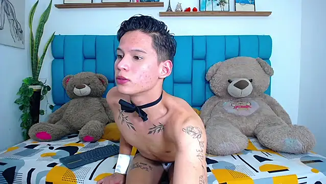 Brian hot online show from March 2026 08:37:01 PM