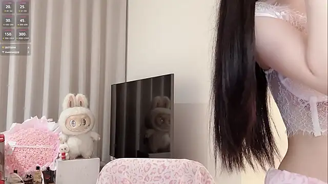 Nebula-qiu online show from November 2025 04:18:02 PM