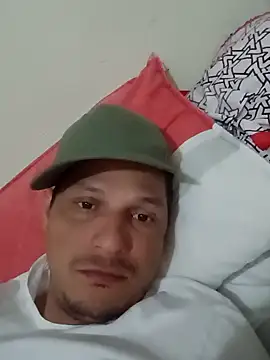 Snapshot of Ferrer2013 chatting on October 2025 03:02:01 PM Ferrer2013 online show from October 2025 03:02:01 PM
