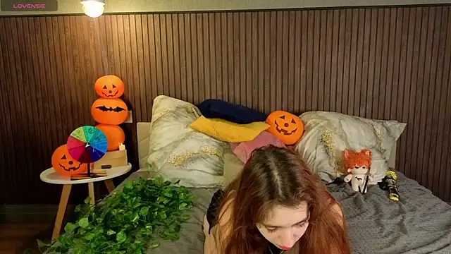 kitsun ne online show from November 2025 08:23:02 PM