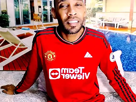 Snapshot of IndianMagicMike chatting on December 2025 05:17:02 AM IndianMagicMike online show from December 2025 05:17:02 AM