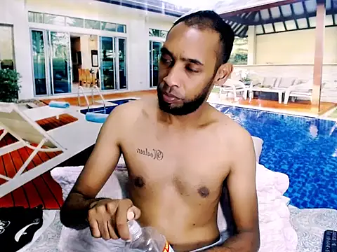 Snapshot of IndianMagicMike chatting on November 2025 05:28:02 AM IndianMagicMike online show from November 2025 05:28:02 AM