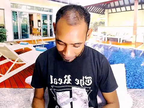 Snapshot of IndianMagicMike chatting on November 2025 05:30:02 AM IndianMagicMike online show from November 2025 05:30:02 AM