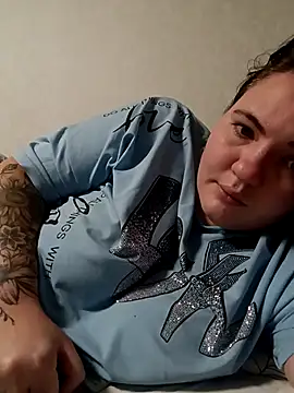 XLisaBlueXs  online show from October 2025 07:00:02 PM