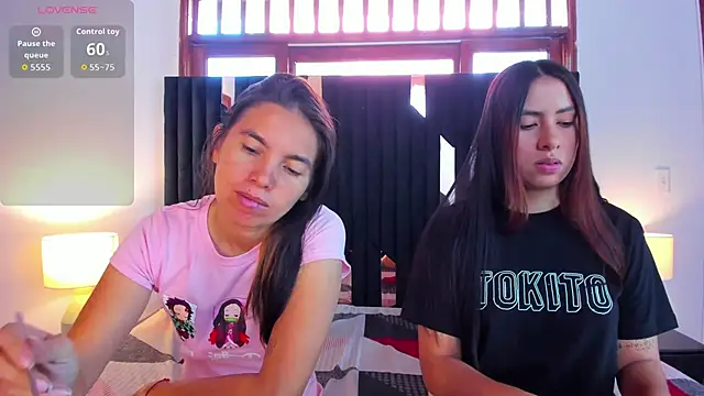 Snapshot of Sofy_and_Mia chatting on October 2025 12:15:01 PM Sofy and Mia online show from October 2025 12:15:01 PM