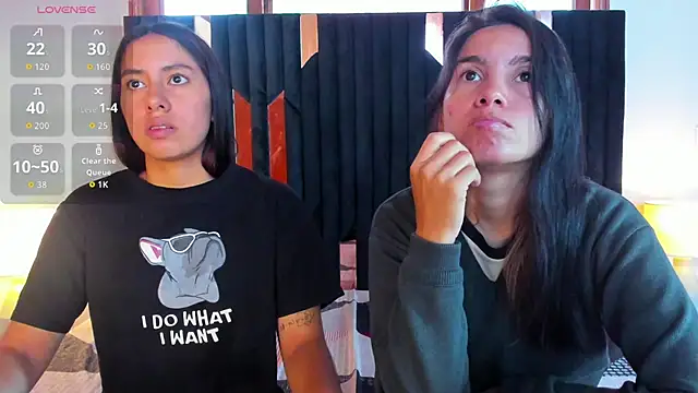 Snapshot of Sofy_and_Mia chatting on November 2025 12:30:01 PM Sofy and Mia online show from November 2025 12:30:01 PM