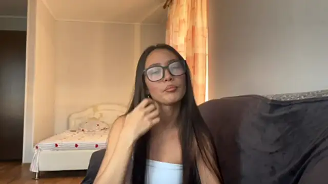 KamilahArcilla online show from October 2025 01:28:01 AM