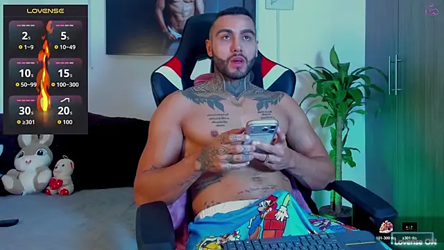 Danny Willson online show from April 2026 02:02:01 PM