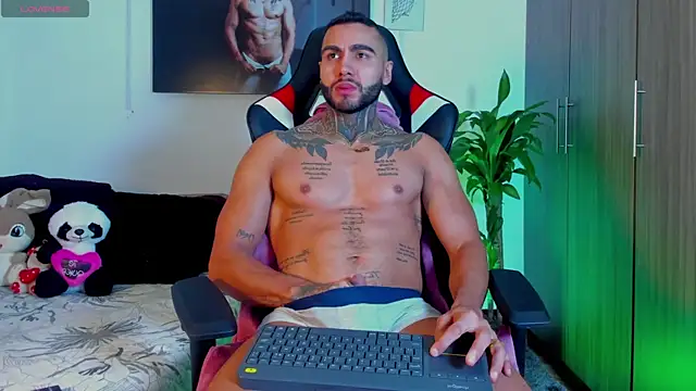 Danny Willson online show from April 2026 12:51:02 PM