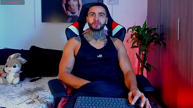 Danny Willson online show from April 2026 02:11:01 PM