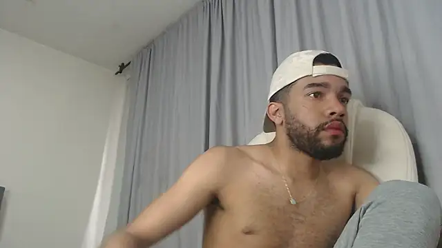 andresnoir  online show from October 2025 02:14:02 PM