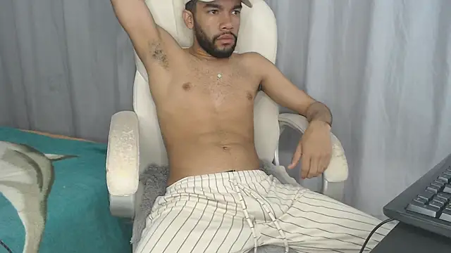 andresnoir  online show from October 2025 02:30:02 PM