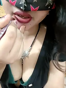 Beauty Queen Soniya online show from April 2026 06:10:01 PM