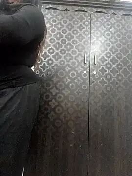 Snapshot of Beauty_Queen_Soniya chatting on December 2025 11:38:02 AM Beauty Queen Soniya online show from December 2025 11:38:02 AM