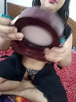 Snapshot of Beauty_Queen_Soniya chatting on November 2025 02:11:01 AM Beauty Queen Soniya online show from November 2025 02:11:01 AM