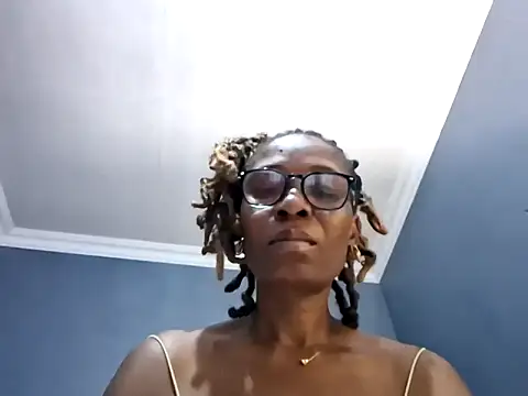 Snapshot of NaughtyCouga chatting on April 2026 04:27:02 AM NaughtyCouga online show from April 2026 04:27:02 AM