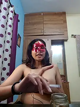 Ishaa Sharmaa online show from November 2025 02:54:01 PM