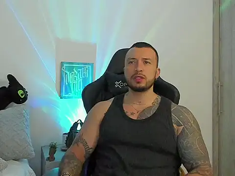 Dave-Max01 online show from October 2025 02:23:01 AM