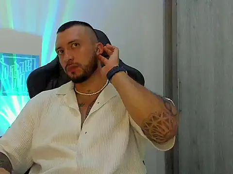 Dave-Max01 online show from October 2025 12:29:02 AM