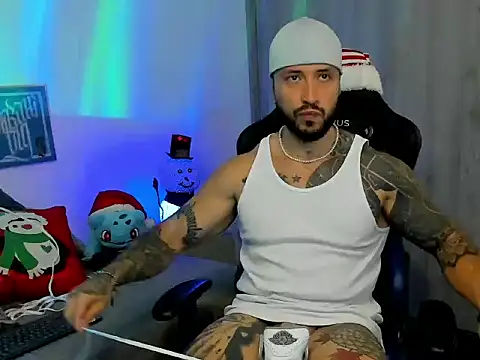 Dave-Max01 online show from November 2025 04:19:02 PM