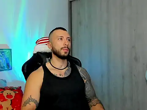 Dave-Max01 online show from December 2025 10:03:02 AM