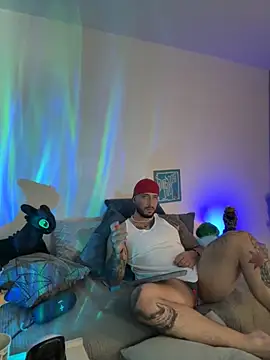 Dave-Max01 online show from November 2025 02:43:02 PM