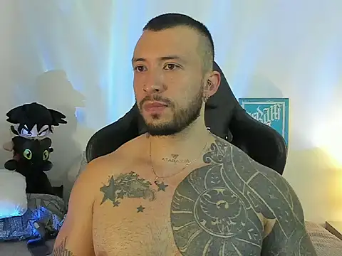 Dave-Max01 online show from November 2025 11:08:02 PM