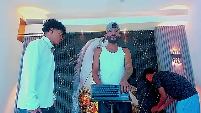 Snapshot of _Gods_of_Olympus_ chatting on October 2025 04:35:02 AM Gods of Olympus online show from October 2025 04:35:02 AM