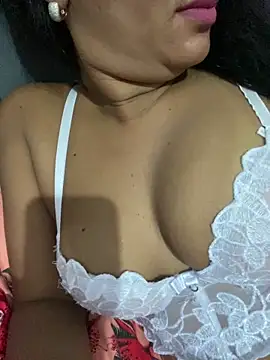 Brunamorenago online show from June 2026 12:48:02 AM