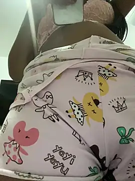 Brunamorenago online show from July 2026 09:20:01 AM