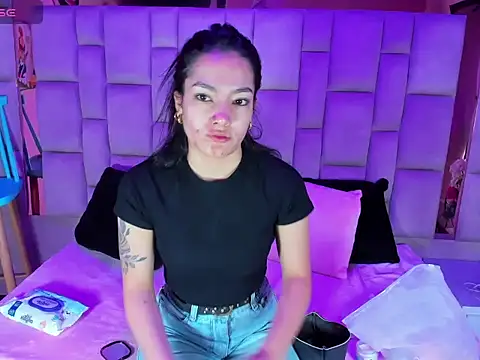 Gisell Squirt  online show from December 2025 12:18:01 PM