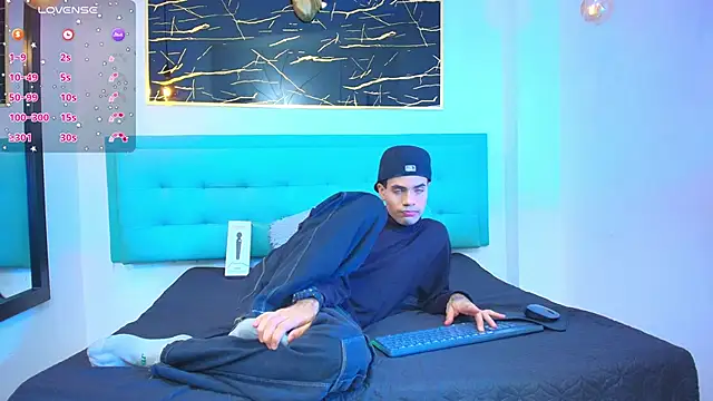 JacobBlackwell  online show from November 2025 04:16:01 AM