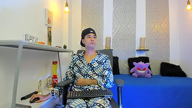 JacobBlackwell  online show from November 2025 07:39:01 PM