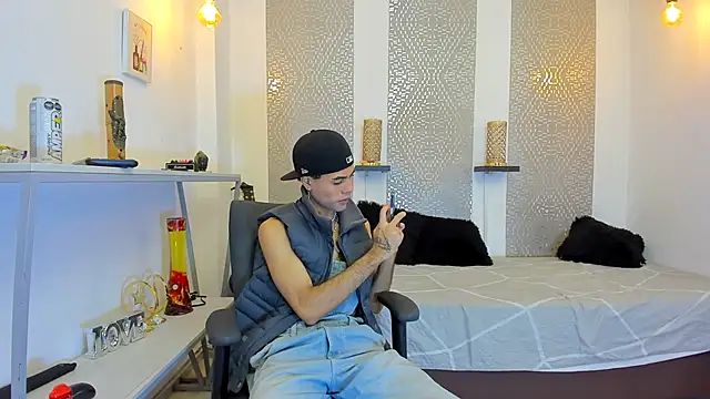 JacobBlackwell  online show from November 2025 07:41:02 PM