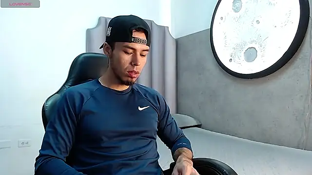 Rurik Jones online show from October 2025 11:53:01 AM