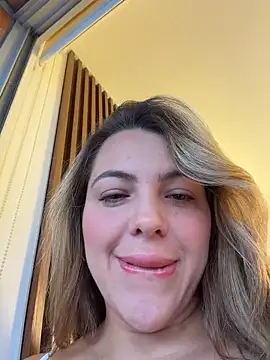 camila vanucci- online show from February 2026 11:32:01 AM