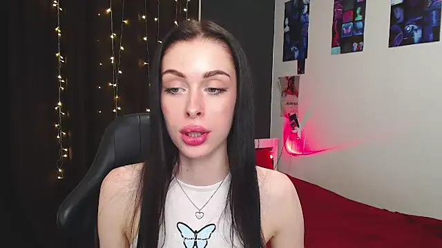 ariel is on vacation online show from October 2025 09:58:02 PM