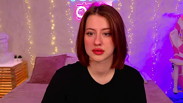 JessiJull online show from November 2025 05:05:01 PM