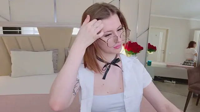 JessiJull online show from March 2026 05:20:01 PM