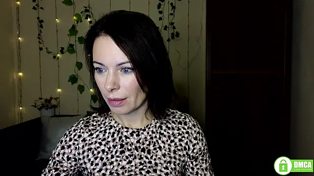 Rita lovvylyou online show from October 2025 11:23:01 AM