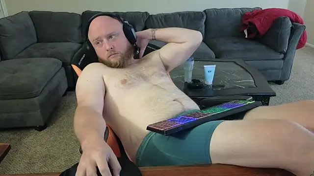 Snapshot of theballboy1 chatting on October 2025 03:27:02 AM theballboy1 online show from October 2025 03:27:02 AM