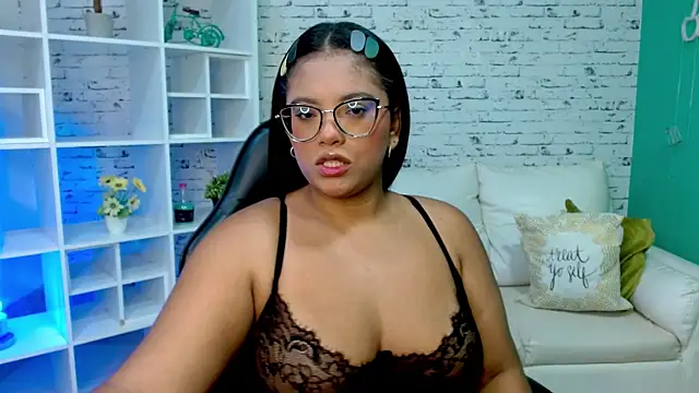 Snapshot of hannahjackson_ chatting on November 2025 11:37:01 AM hannahjackson online show from November 2025 11:37:01 AM